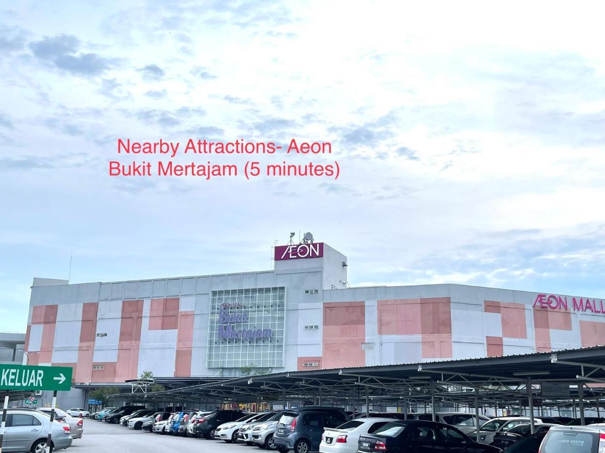 Entire 33 Cozy House • 3 Bedroom @ Alma Bukit Mertajam Exterior photo